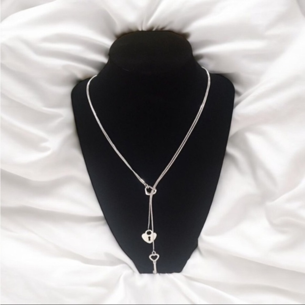 𝅺STERLING Silver Heart- Key Necklace